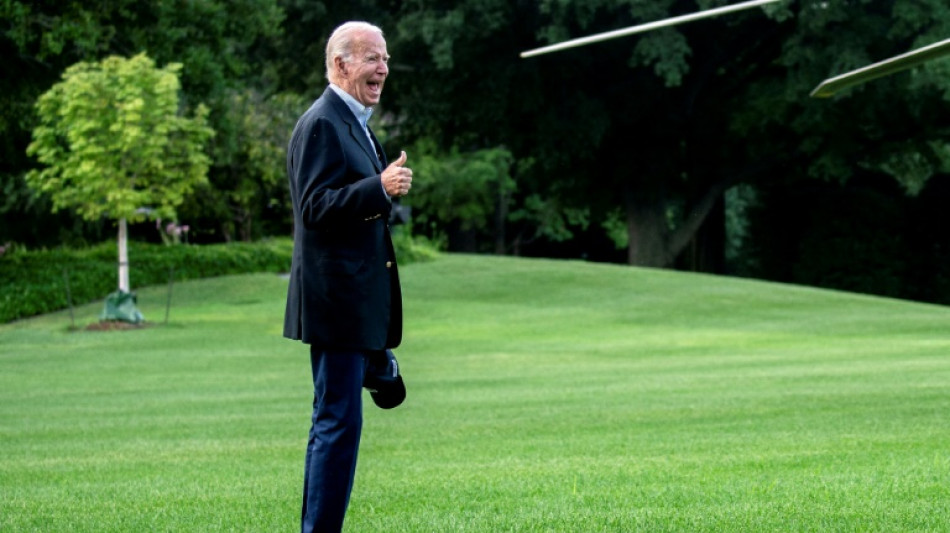 Biden, négatif au Covid-19, met fin à son isolement