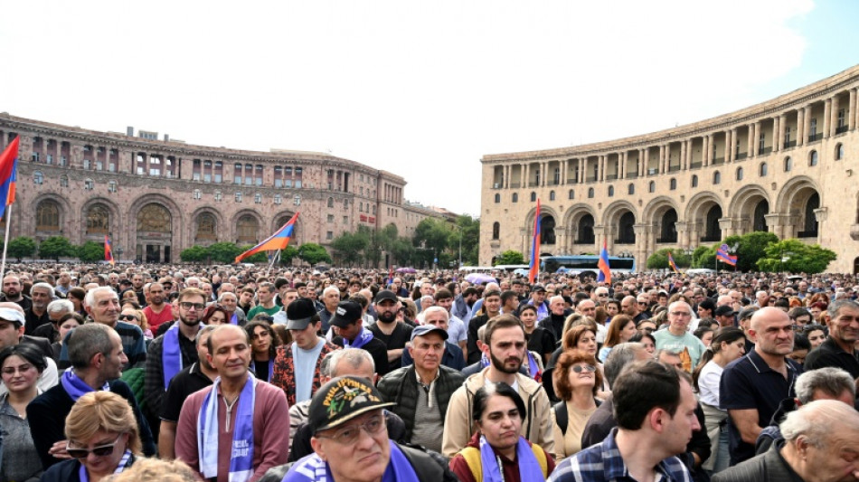 Arm&eacute;nie: des milliers de manifestants contre la cession de villages &agrave; l'Azerba&iuml;djan
