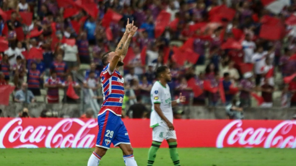 Fortaleza volta a vencer Am&eacute;rica-MG (2-1) e vai &agrave;s semis da Sul-Americana
