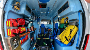 Precipita nel vano ascensore in una clinica a Roma, &egrave; grave