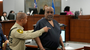 Ex-l&iacute;der de gangue &eacute; condenado a um m&iacute;nimo de 40 anos de pris&atilde;o por assassinato de Tupac Shakur