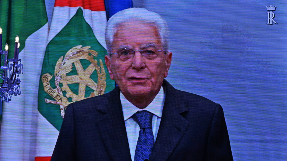 Mattarella, in Ucraina segnali allarmanti,bombardamenti continui