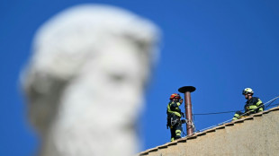Vaticano instala chaminé na Capela Sistina para o conclave