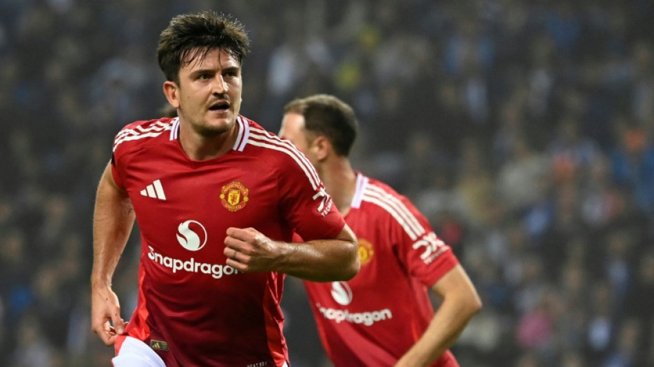 Com gol nos acr&eacute;scimos, United arranca empate com Porto (3-3) na Liga Europa