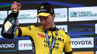 Giro: Kooij vince la 12/a tappa, Del Toro è sempre in rosa