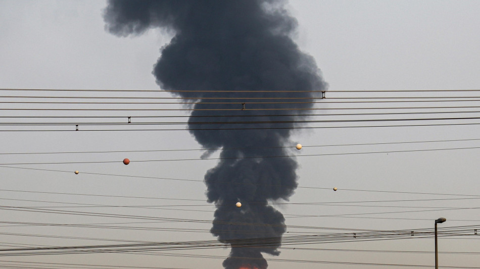 Media, 'droni contro impianti elettrici, petroliferi e desalinizzazione Kuwait'