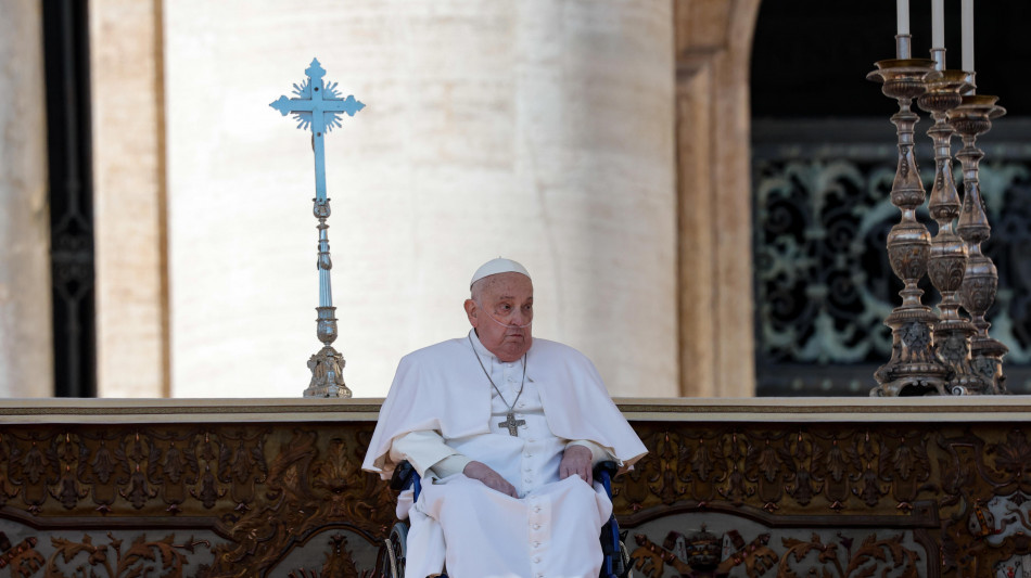 Il Papa riprende gli incontri, per riti pasquali "si vedr&agrave;"