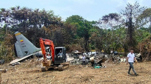 Suben a 69 los muertos por el accidente del avi&oacute;n militar en Colombia