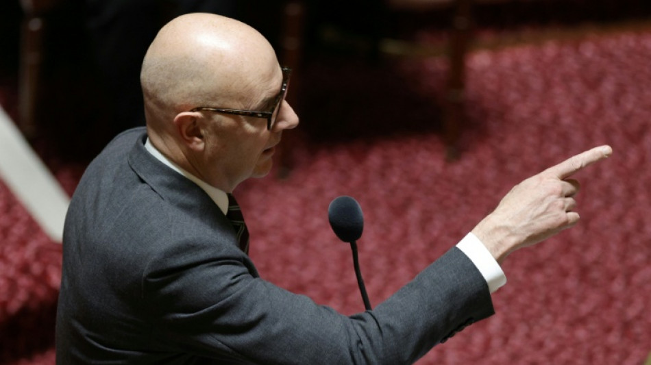 Budget: "Le temps nous est compt&eacute;" et "le compromis devient urgent", alerte Lescure devant le S&eacute;nat