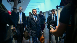 Sextape à Saint-Etienne: prison ferme et inéligibilité immédiate requis contre le maire