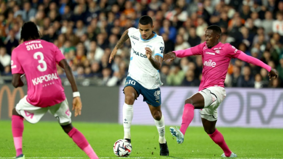 Olympique de Marselha goleia Montpellier (5-0) e &eacute; 3&ordm; no Franc&ecirc;s
