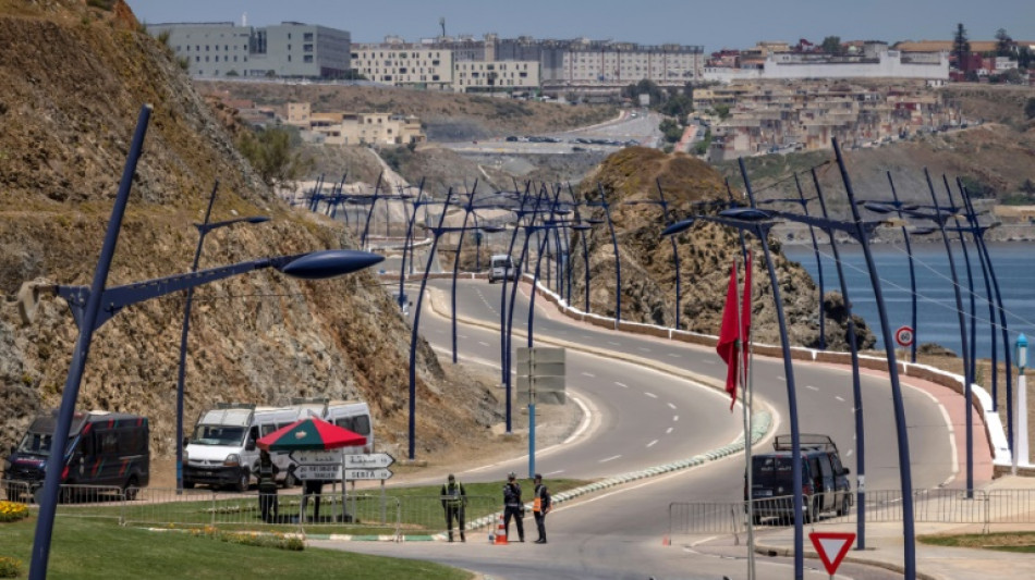 Rund 2000 Migranten st&uuml;rmen auf die spanische Exklave Melilla los
