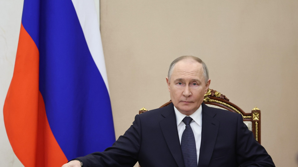 Mosca, 'nostra delegazione una farsa? Zelensky un clown'