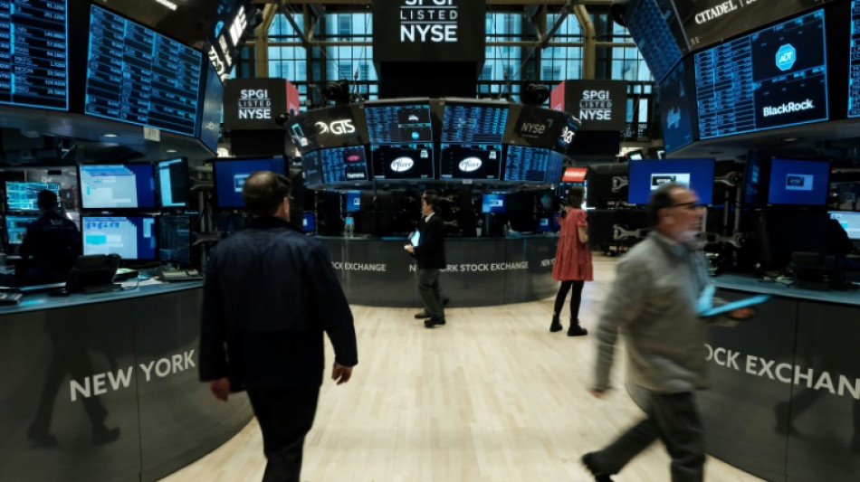 Wall Street en ordre dispers&eacute;, la prudence reste de mise