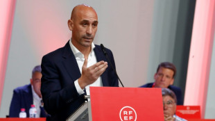 Baiser forc&eacute;: Rubiales risque une suspension plus longue, la f&eacute;d&eacute;ration se r&eacute;unit lundi