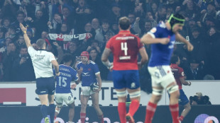 Bielle-Biarrey breaks record as France beat Italy in Six Nations