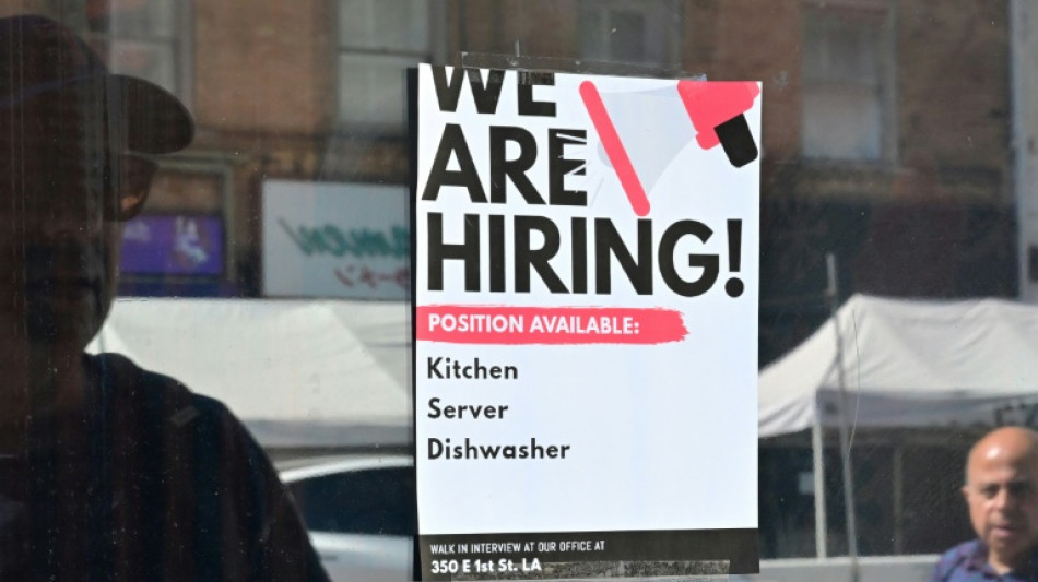 Arbeitsmarkt in den USA k&uuml;hlt sich leicht ab