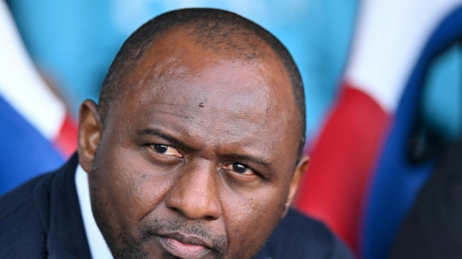 Vieira veut que les footballeurs noirs aient davantage acc&egrave;s &agrave; des postes &agrave; responsabilit&eacute;s