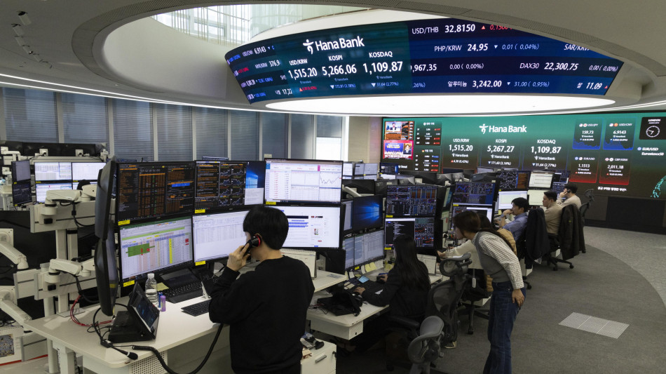 Borsa: l'Asia chiude positiva, ottimismo per colloqui Usa e Iran