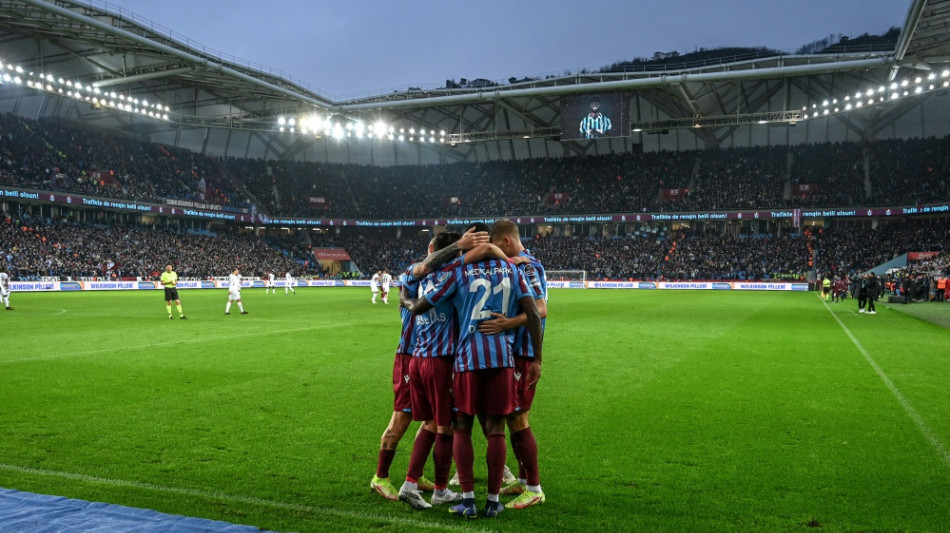 Erstmals seit 1984: Trabzonspor t&uuml;rkischer Fu&szlig;ball-Meister