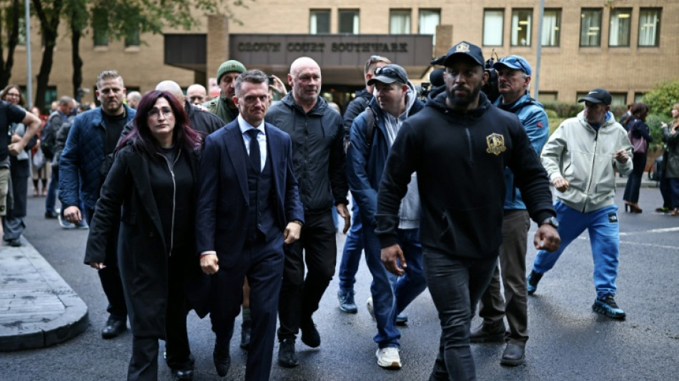 Juicio contra un activista brit&aacute;nico de extrema derecha por acosar a periodistas