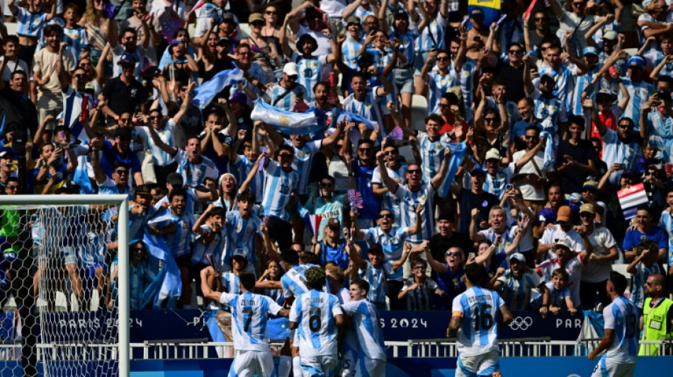Argentina vence Ucr&acirc;nia e avan&ccedil;a como 2&ordf; do grupo no futebol masculino em Paris