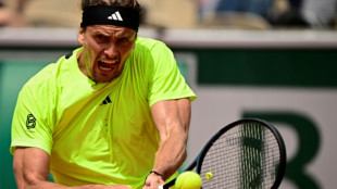 Zverev vence Jesper De Jong e vai à 3ª rodada de Roland Garros