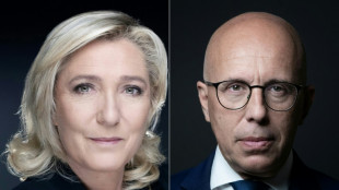 Frankreichs Republikaner schlie&szlig;en Parteichef aus - Dieser weigert sich zu gehen