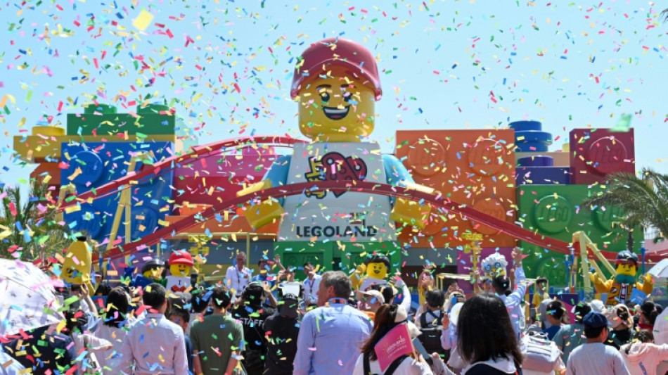 Größtes Legoland der Welt in Shanghai eröffnet