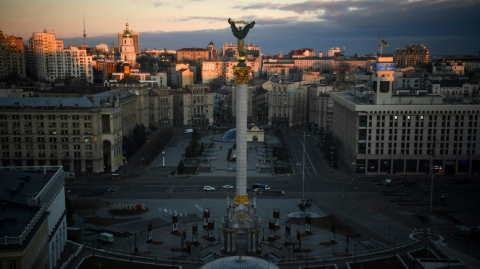 Kiev loin du front, mais la guerre de plus en plus pr&egrave;s du coeur