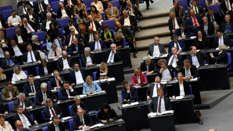 Bundestag schlie&szlig;t erste Runde der Haushaltsberatungen ab