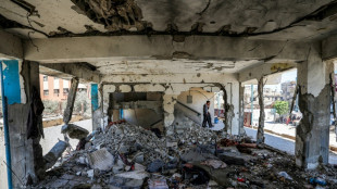 Isra&euml;l pilonne Gaza, d&eacute;mission attendue d'un membre du cabinet de guerre