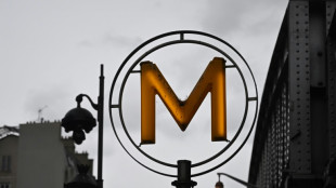 Incident "exceptionnel" sur la ligne 4 du m&eacute;tro parisien: des passagers bloqu&eacute;s pendant deux heures dans le tunnel
