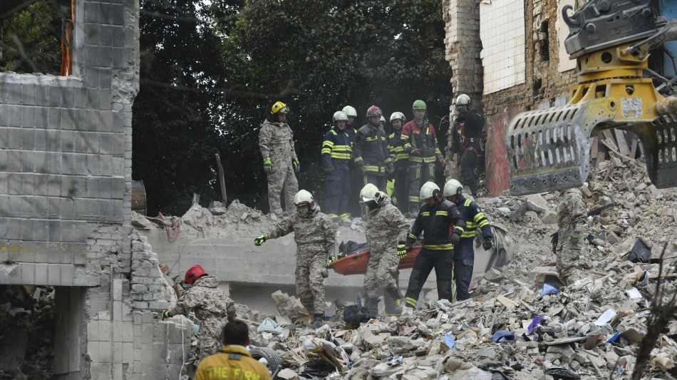Attacco russo a Kiev, sale a 6 il bilancio dei morti