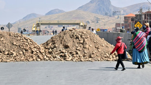 Ind&iacute;genas bolivianos pr&oacute;-Evo Morales iniciam bloqueio rodovi&aacute;rio contra presidente Arce