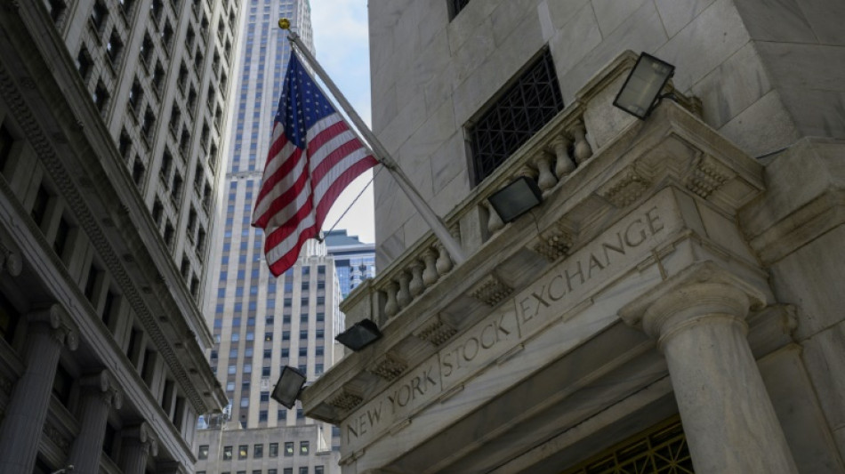 Wall Street oscille autour de l'&eacute;quilibre sans conviction