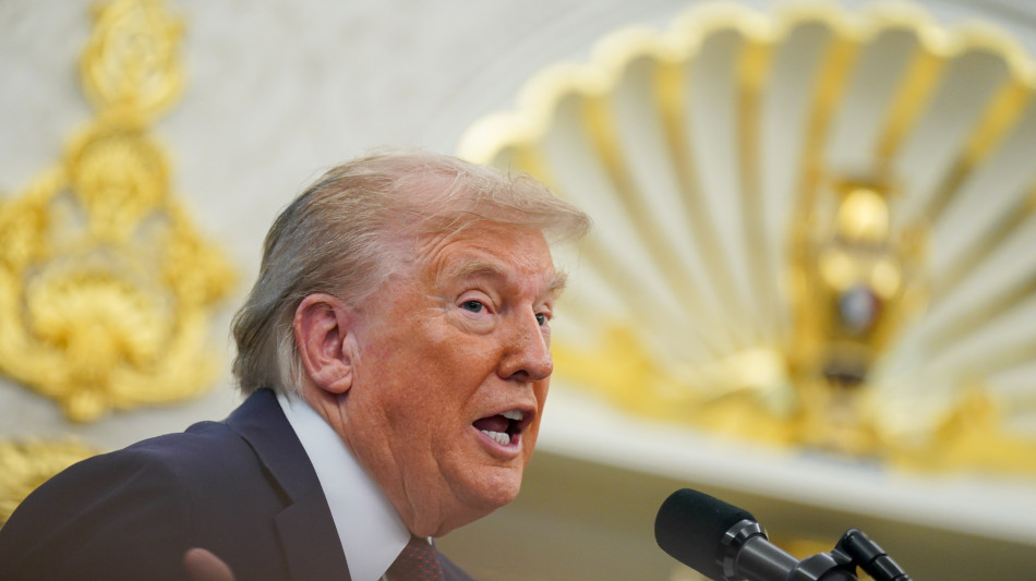 Trump, domani ricorso a Corte suprema sullo stop ai dazi