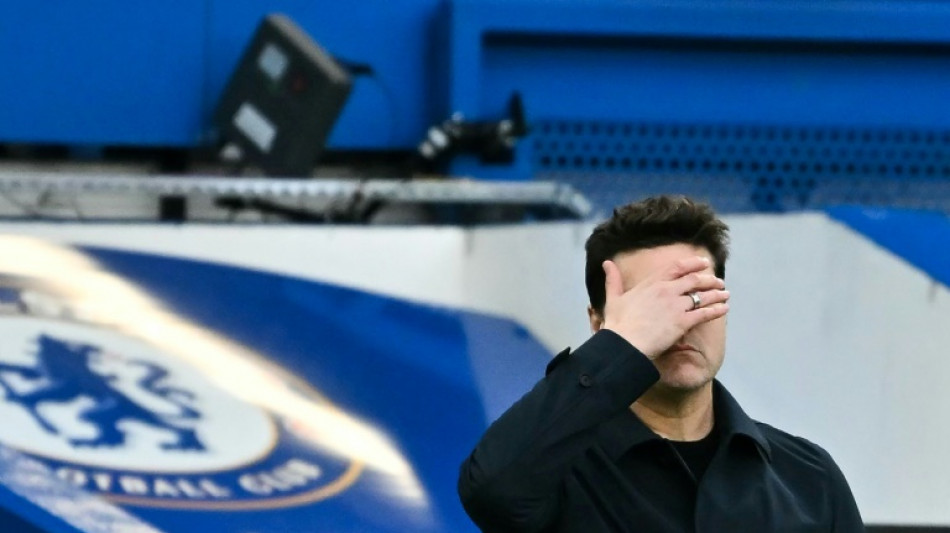 Pochettino diz que m&aacute; fase do Chelsea n&atilde;o o faz 'perder o cabelo'