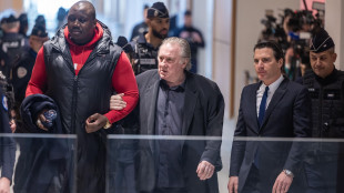 Gérard Depardieu condannato a 18 mesi per aggressioni sessuali